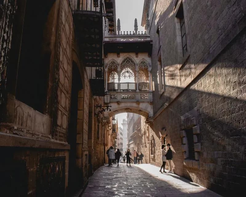 Deposito Bagagli a Urquinaona, Barcellona: Porta del Born, del Quartiere Gotico e de La Rambla